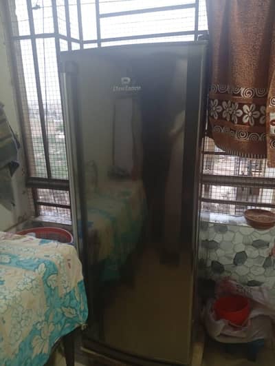 Dawlance Vertical Deep Freezer