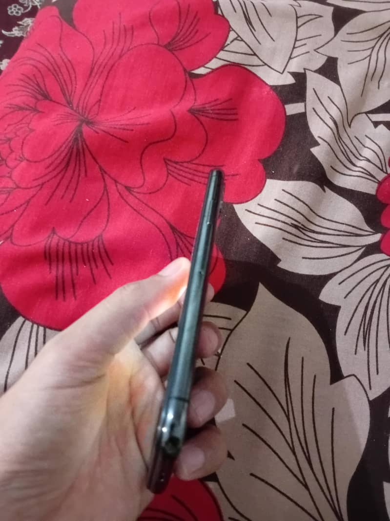 Apple iPhone X 1