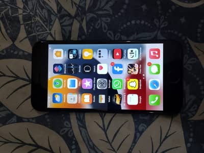 Apple iPhone 7