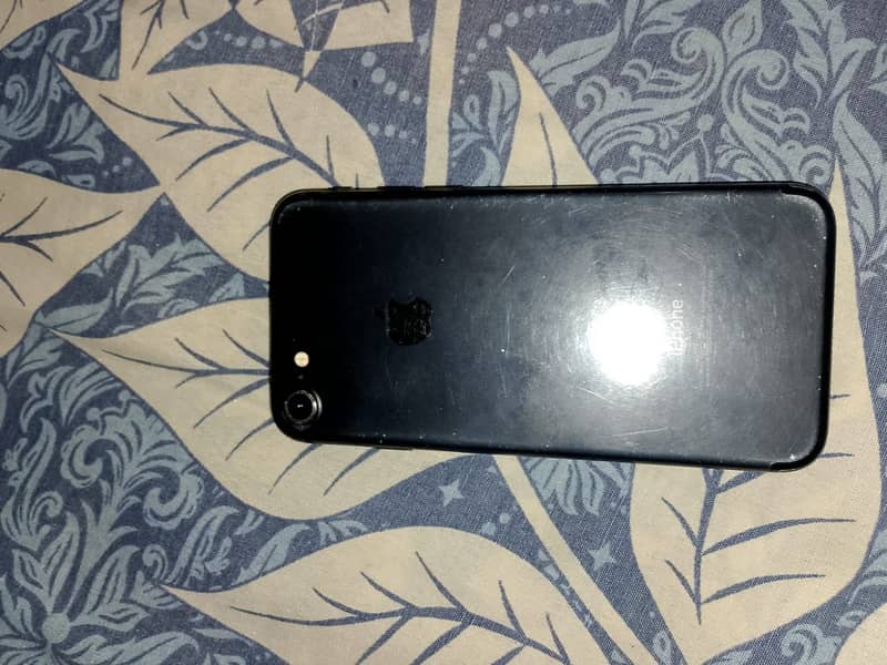 Apple iPhone 7 5
