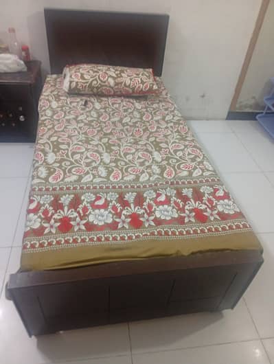 selling single beds