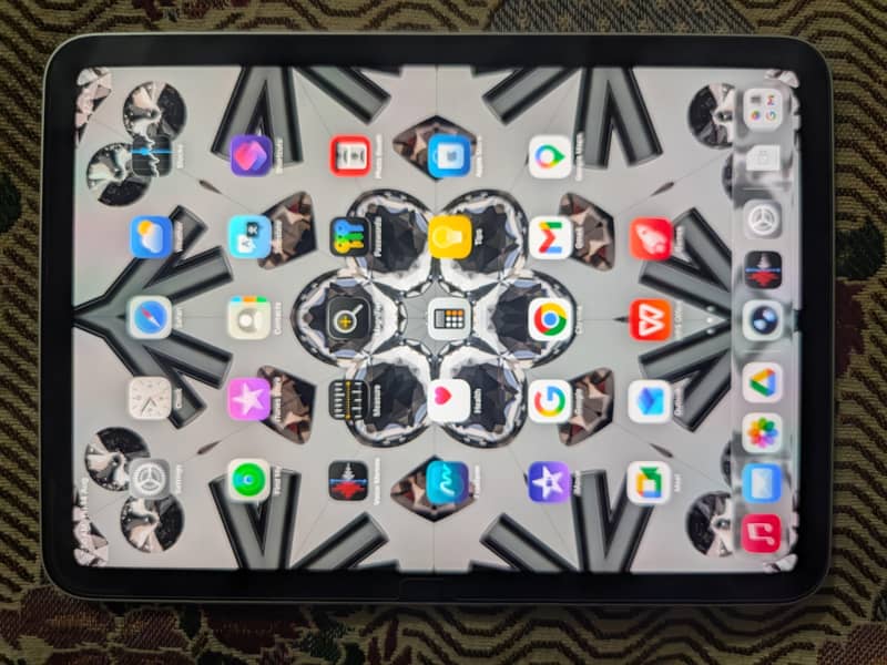 Ipad A16 0