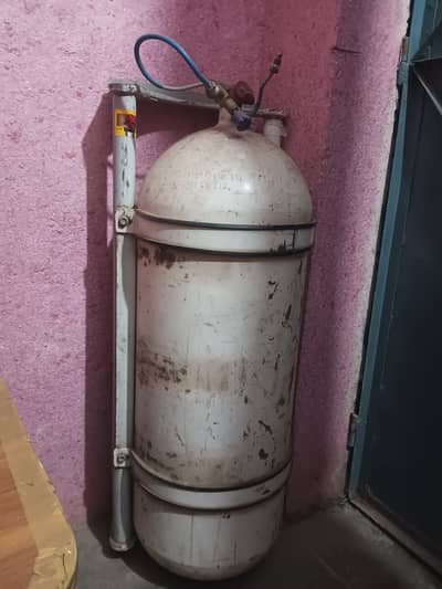 CNG cylinder with kit