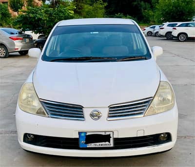 Nissan Tiida 2007