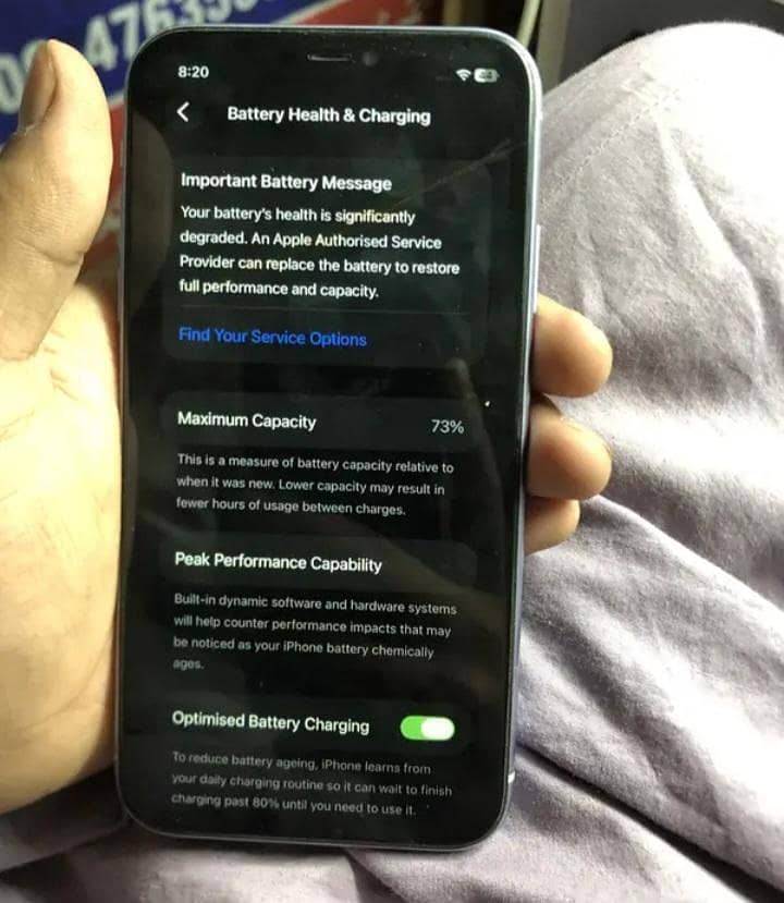 Apple iPhone 11 4