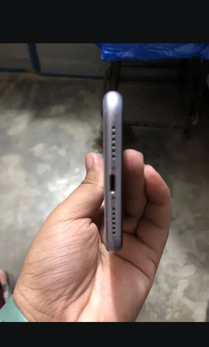 Apple iPhone 11 9