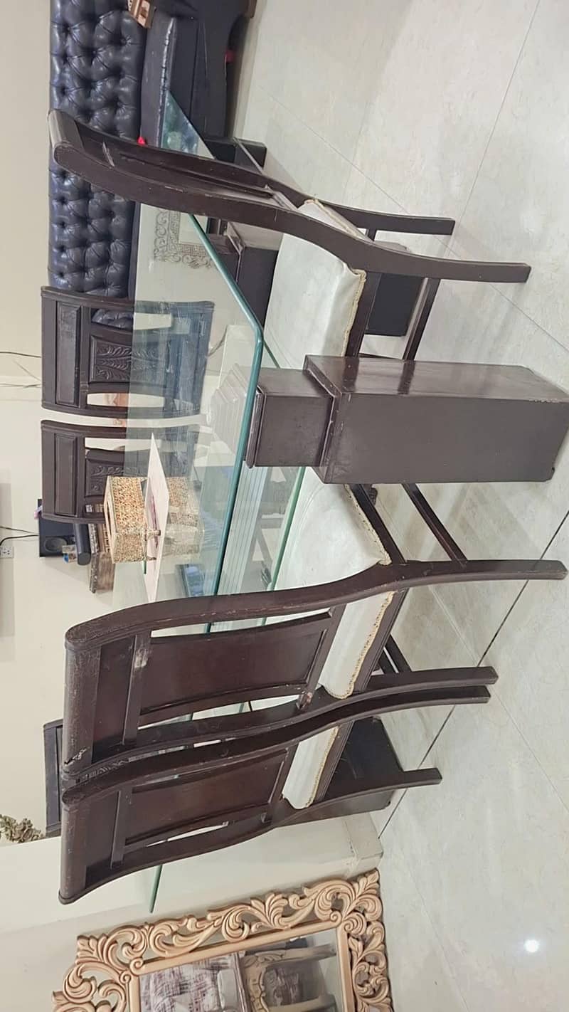 dinning table 0