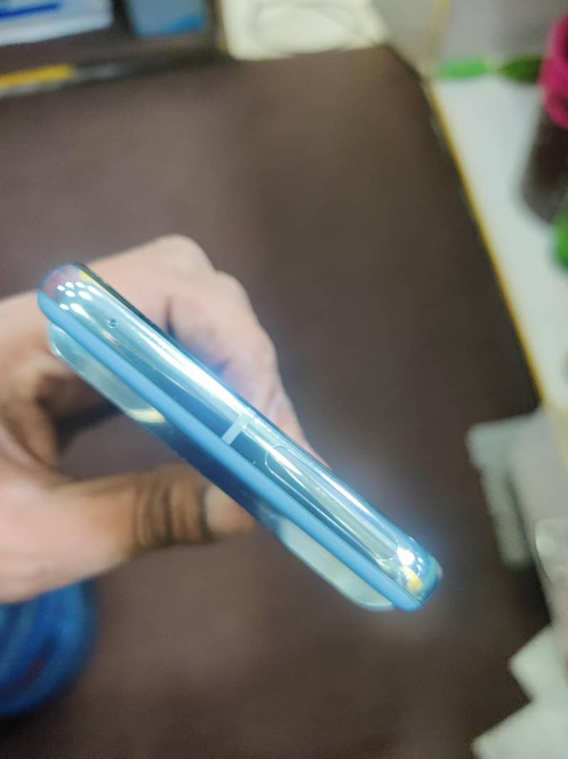 Google pixel 8 pro 1