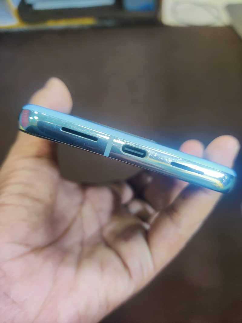 Google pixel 8 pro 2