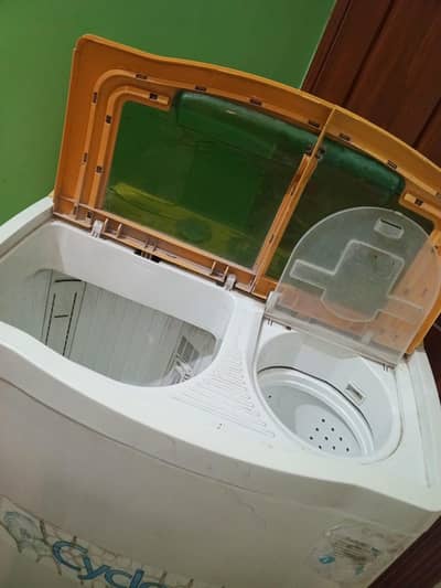 Single Hand used Semi Automatic Washing Machine and Dryer combo.