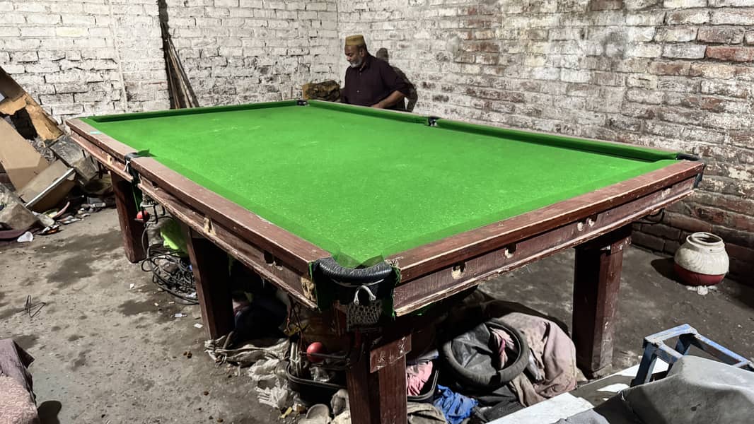 Snooker table 5by10 0