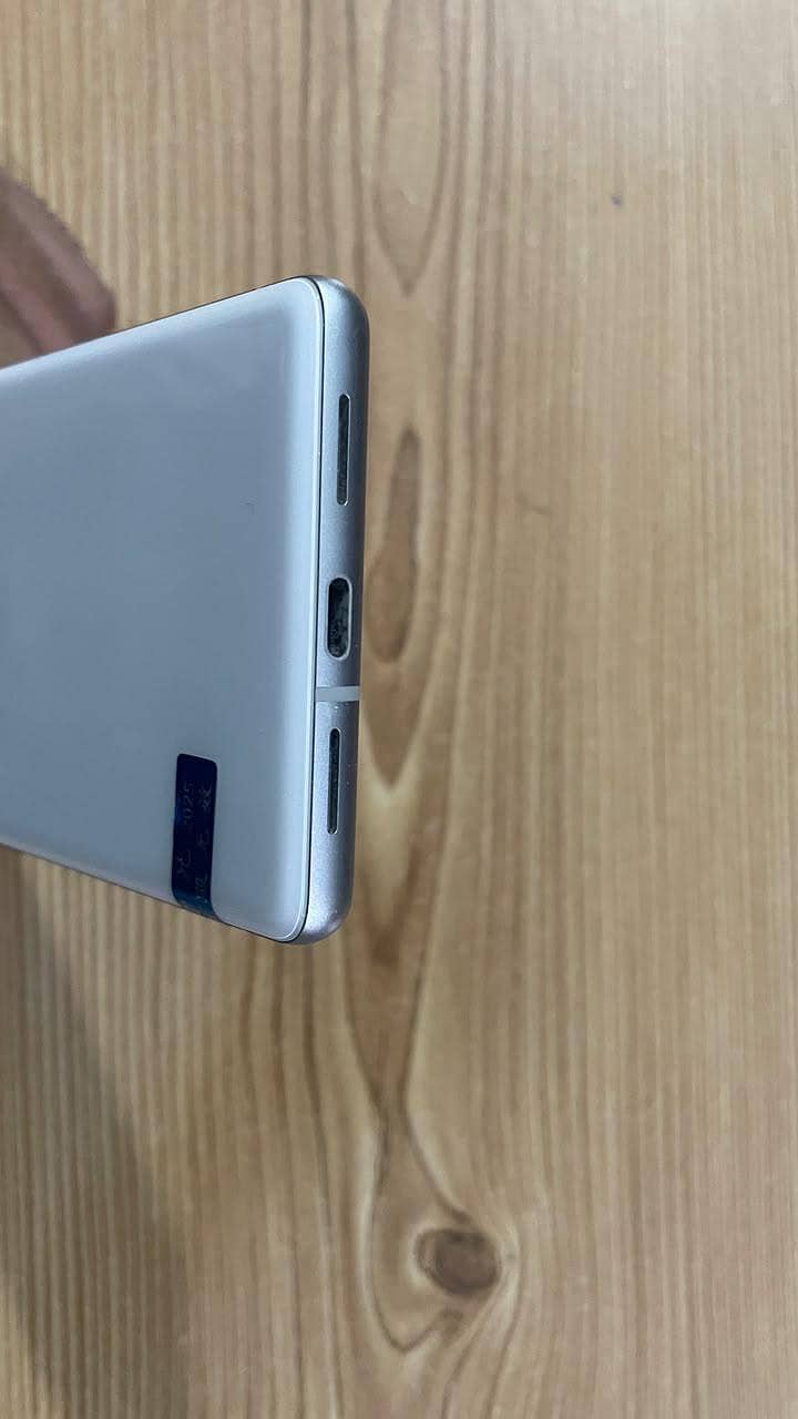 Google Pixel 7 3