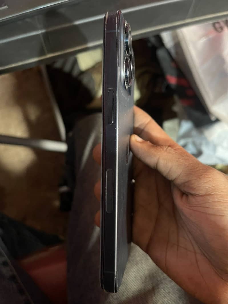 Apple iPhone 15 Pro Max 1