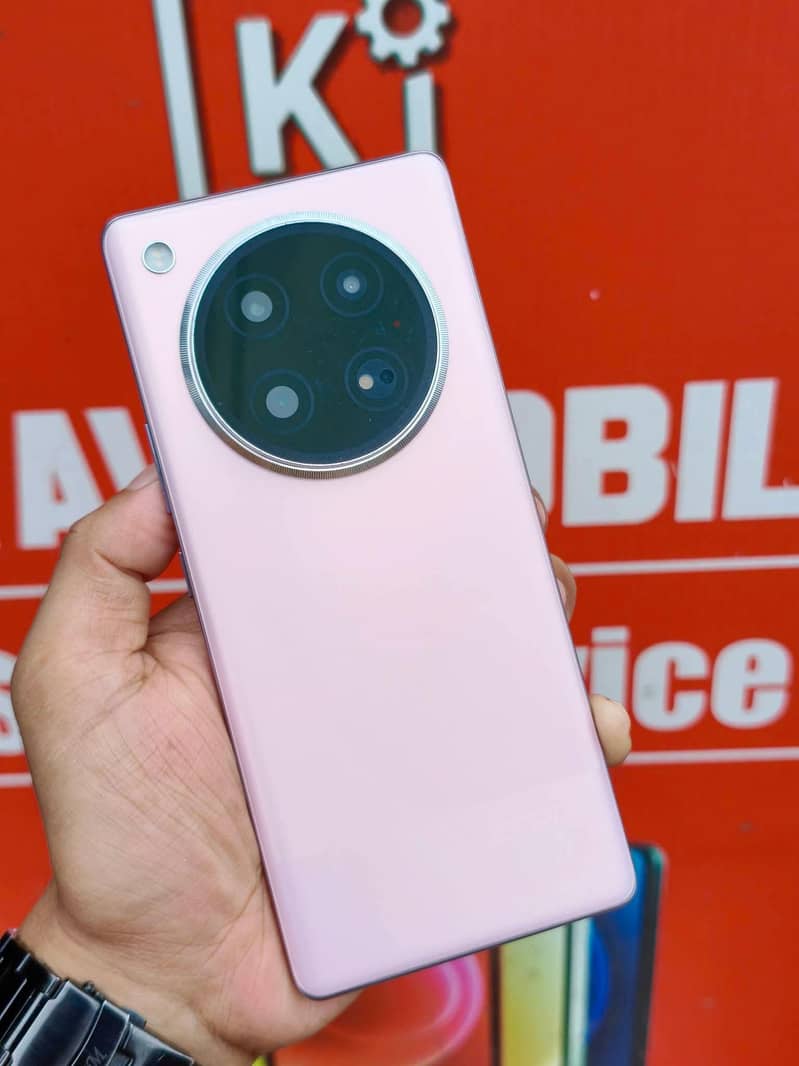 Infinix Zero 40 4