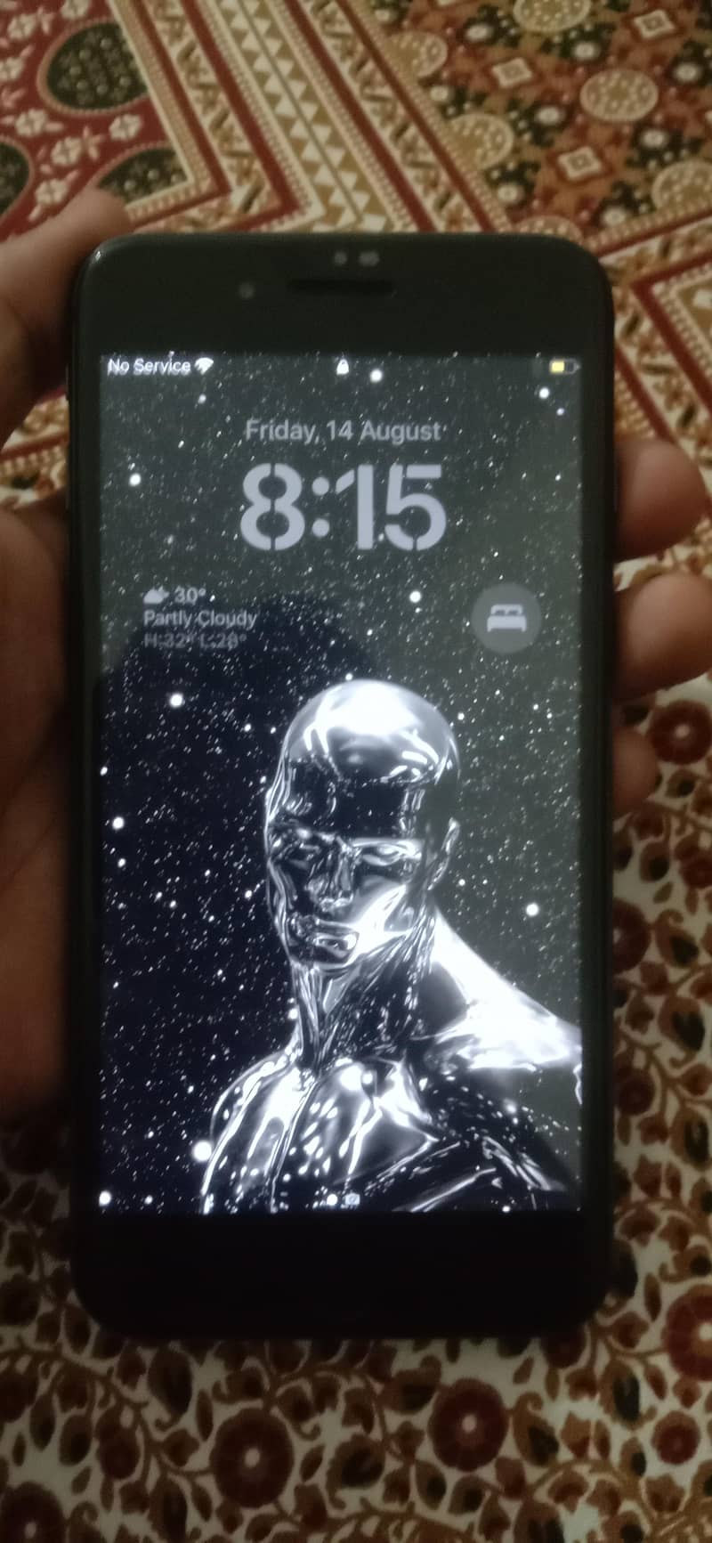 Apple iPhone 8 Plus 1