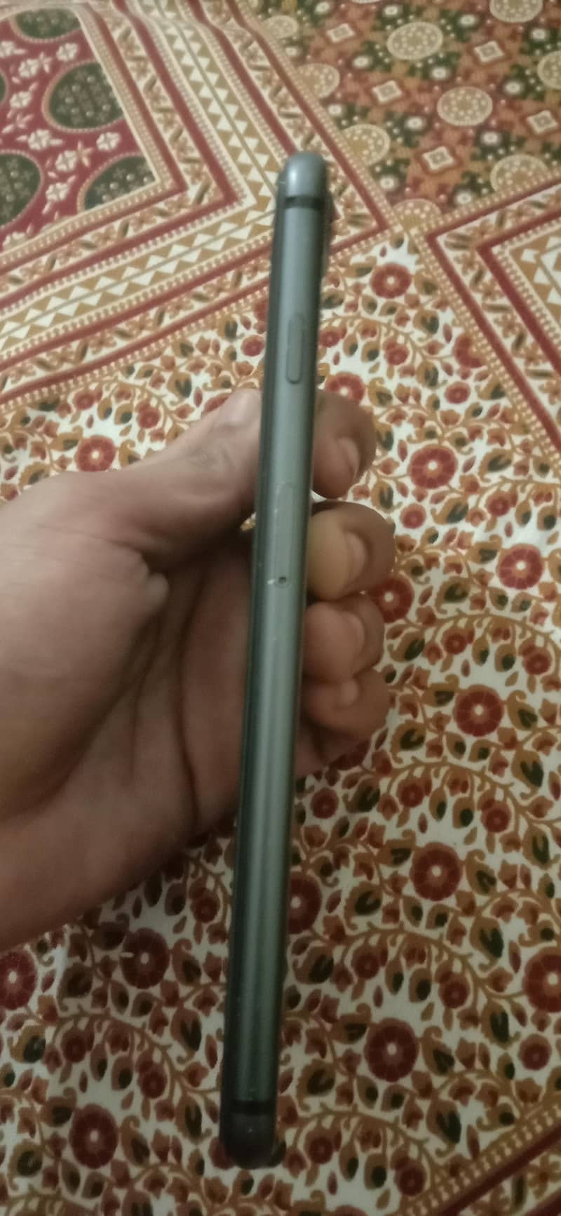 Apple iPhone 8 Plus 3