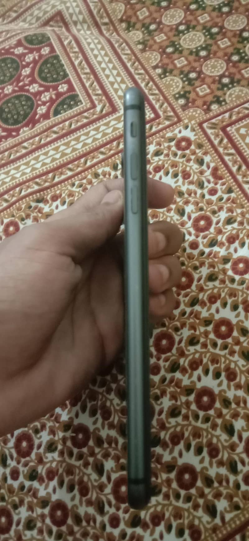 Apple iPhone 8 Plus 4