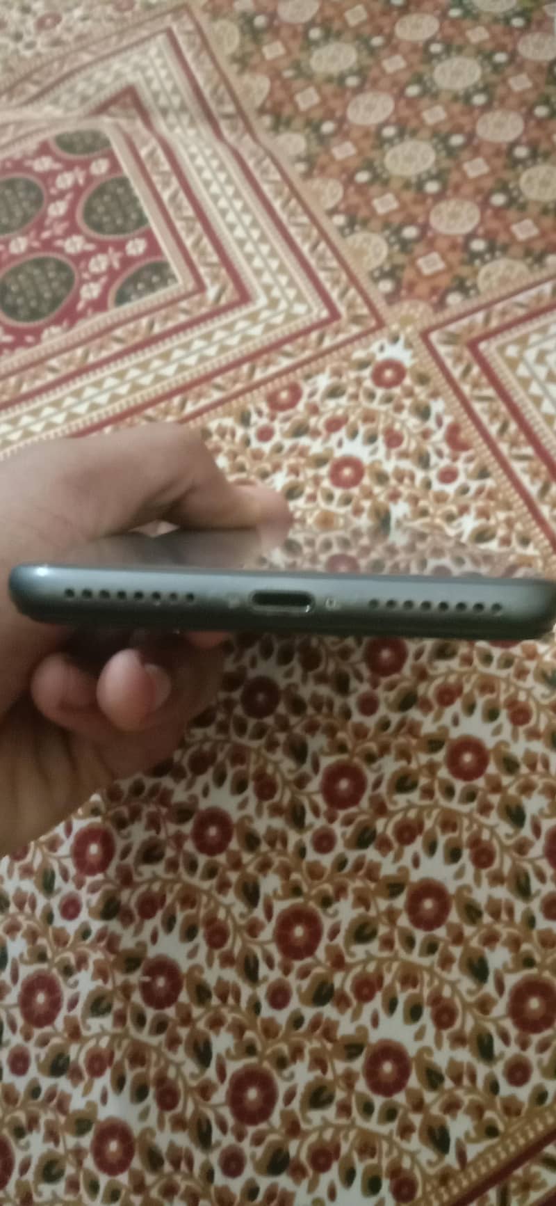 Apple iPhone 8 Plus 5