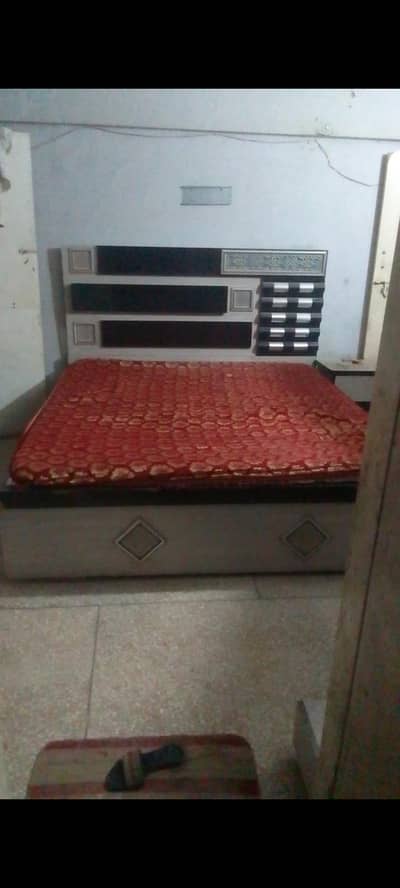 king size bed 3 door divider 2 side table dressing