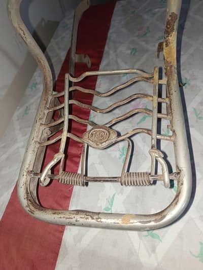 CD 70 CARRIER FOR SALE