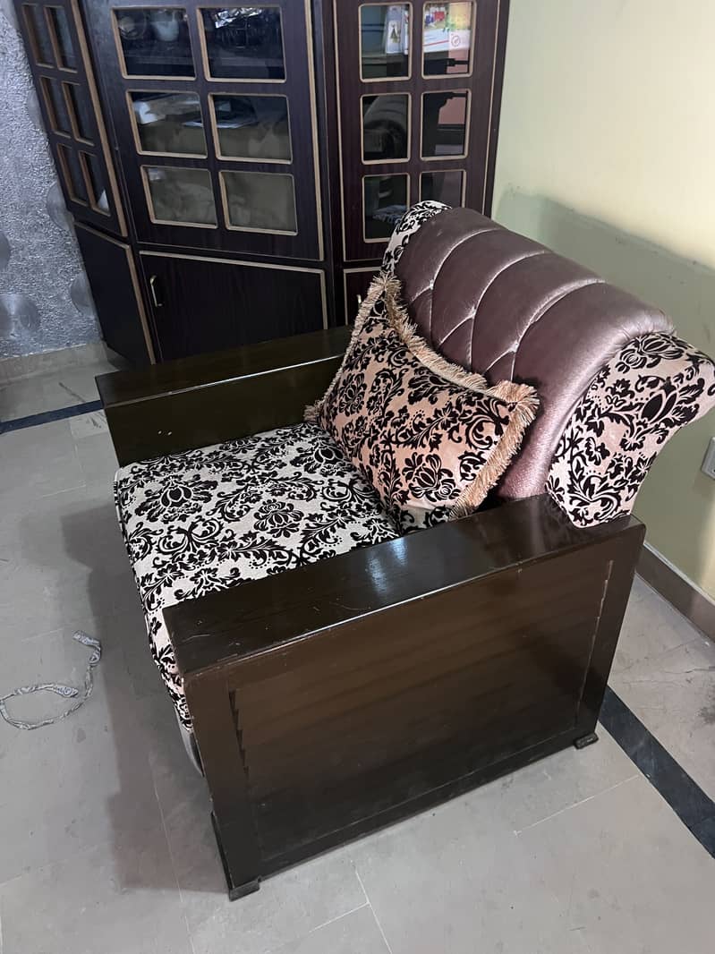 Chinioti table set , 5 seater sofa set 4