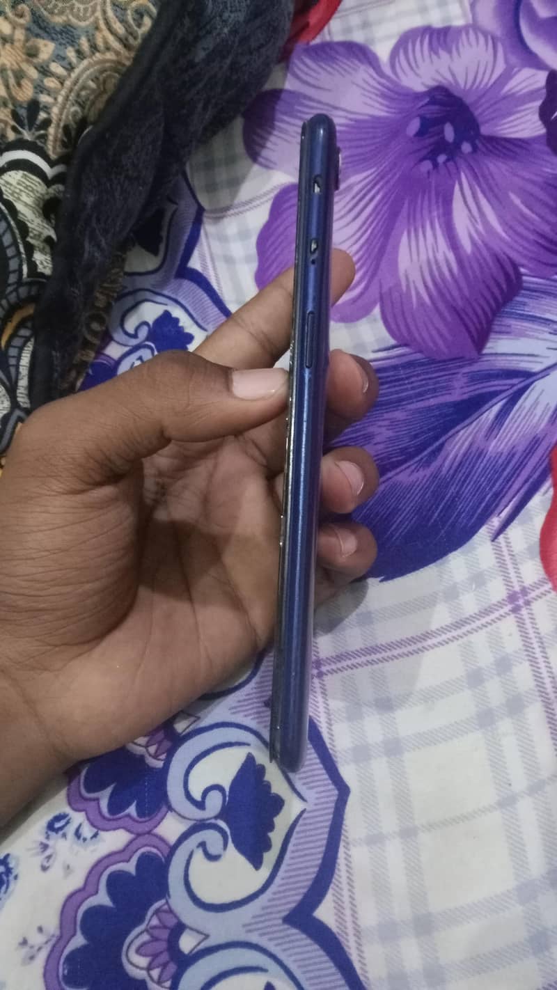 OPPO A73 3