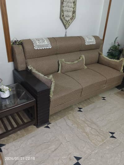 Sofa set and Couch