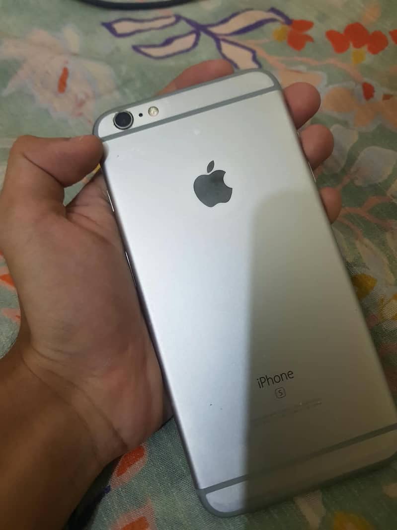 Apple iPhone 6S Plus 0