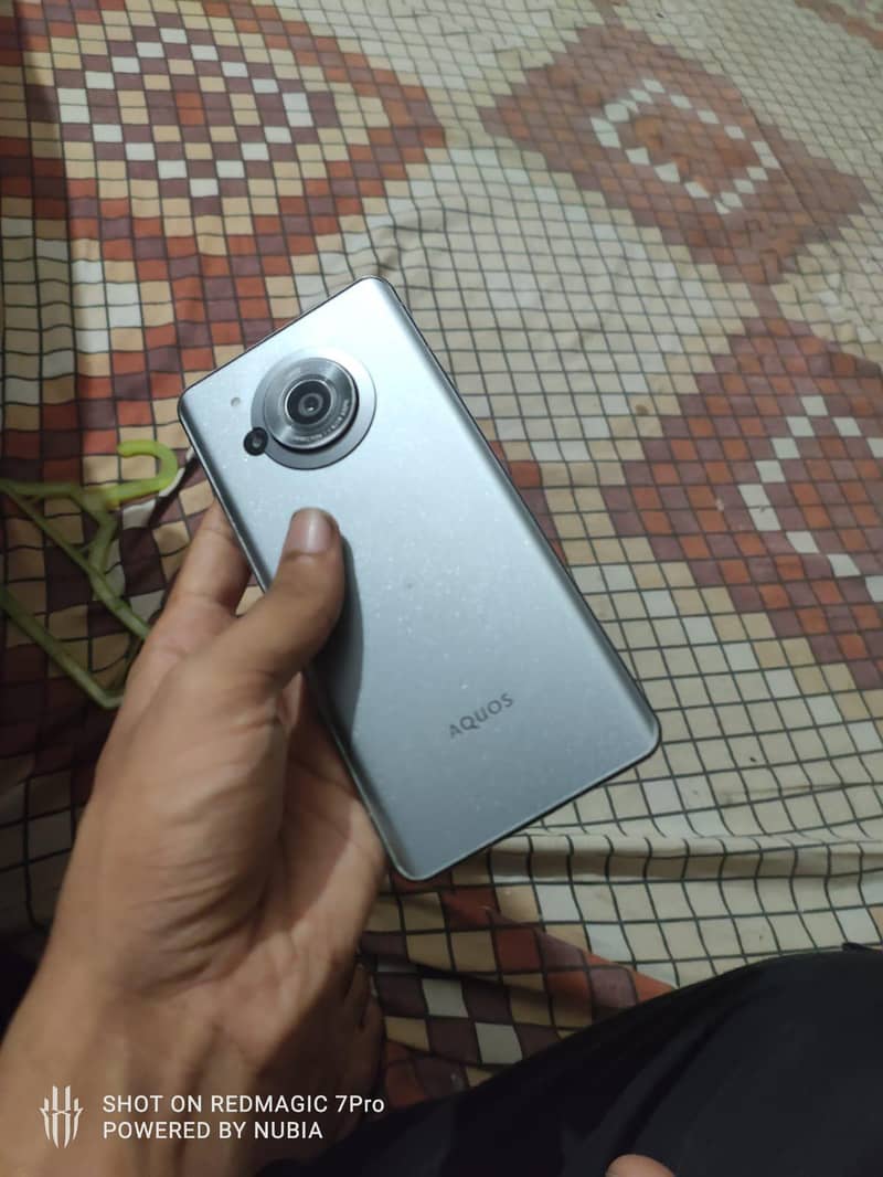 Sharp Aquas R7 1