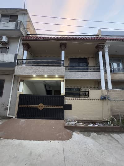3 story House For sale