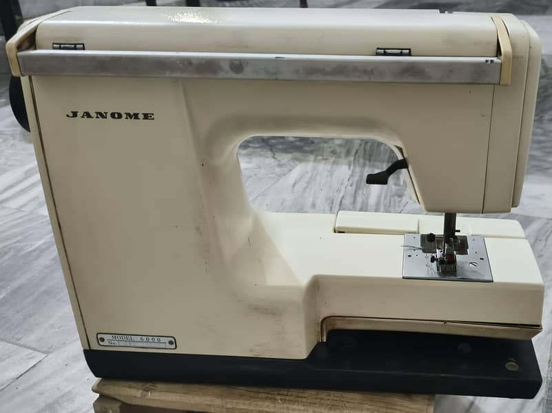 Computer Machine Janome 6000 1