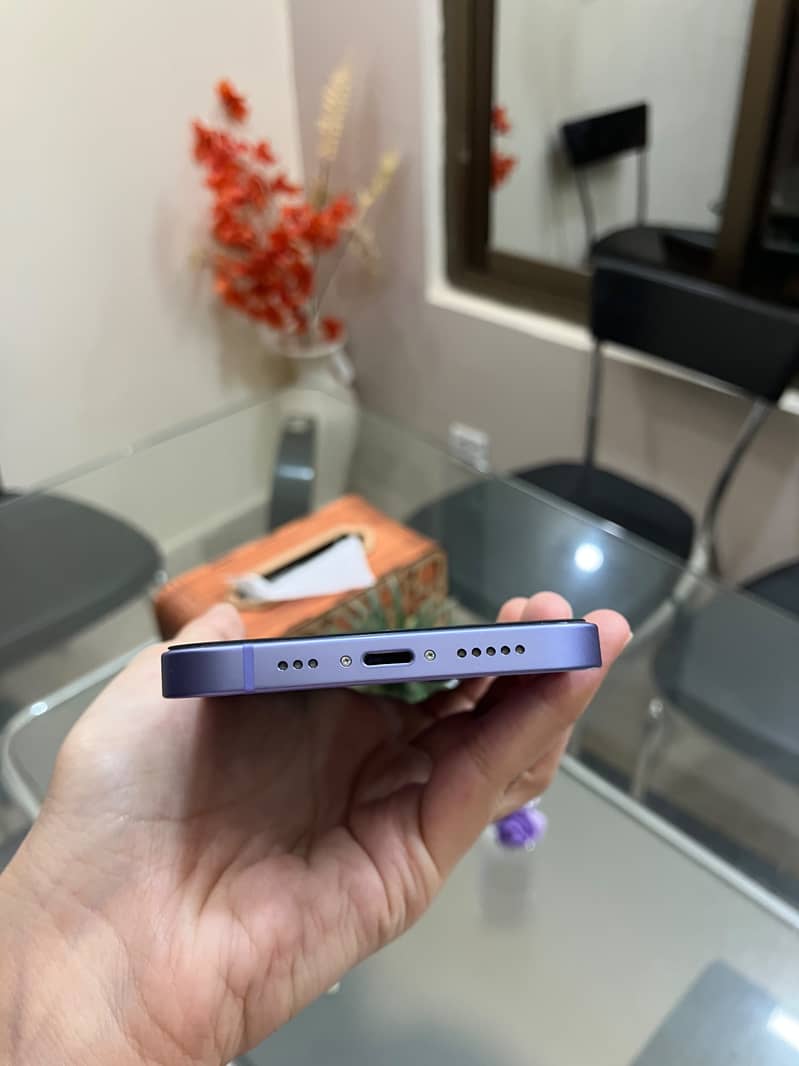 Apple iPhone 12 3