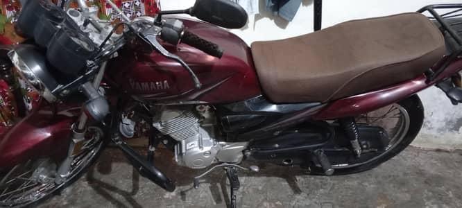 Yamaha 125ybz
