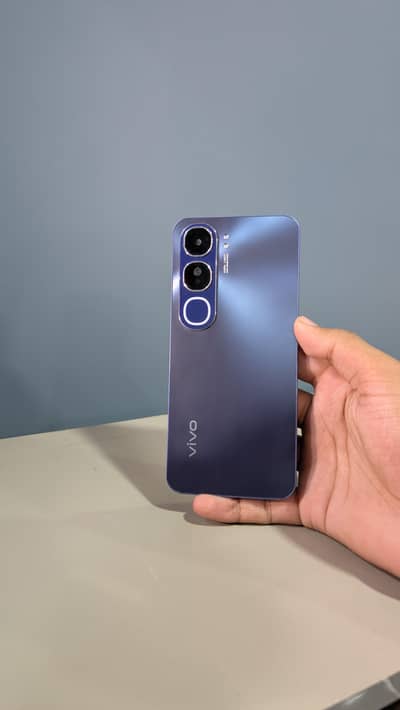 Vivo V40 Lite