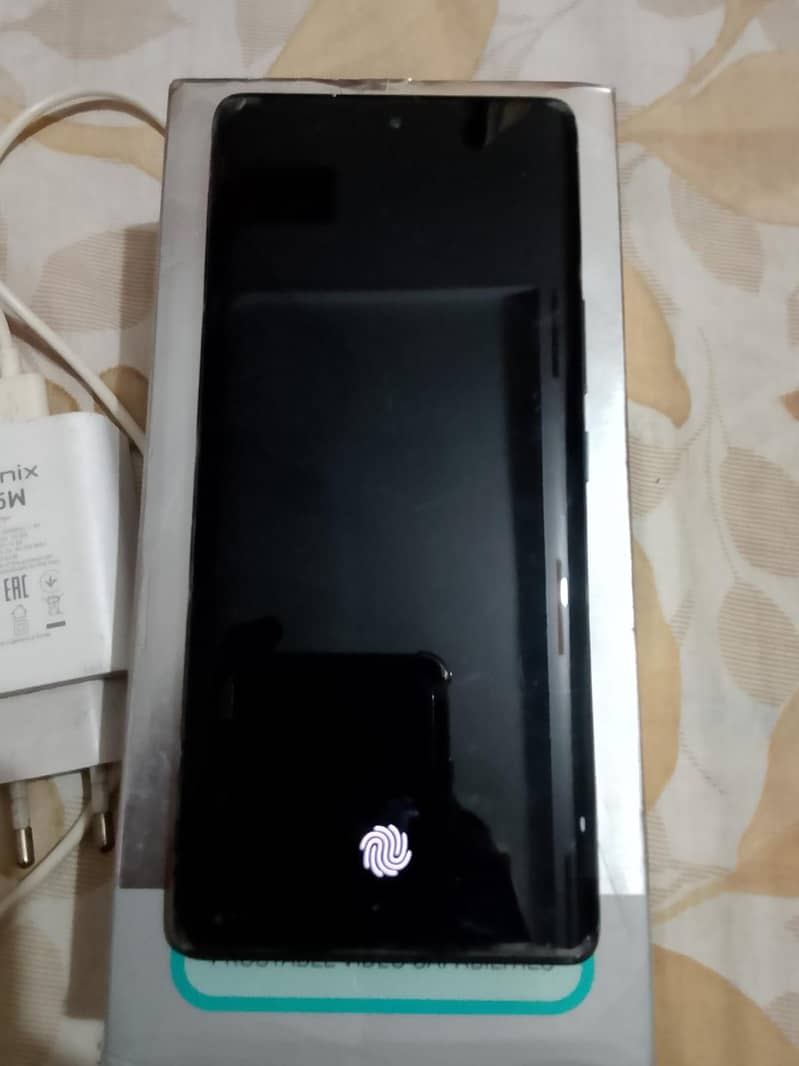Infinix Zero 40 8