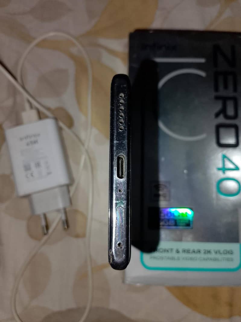 Infinix Zero 40 9