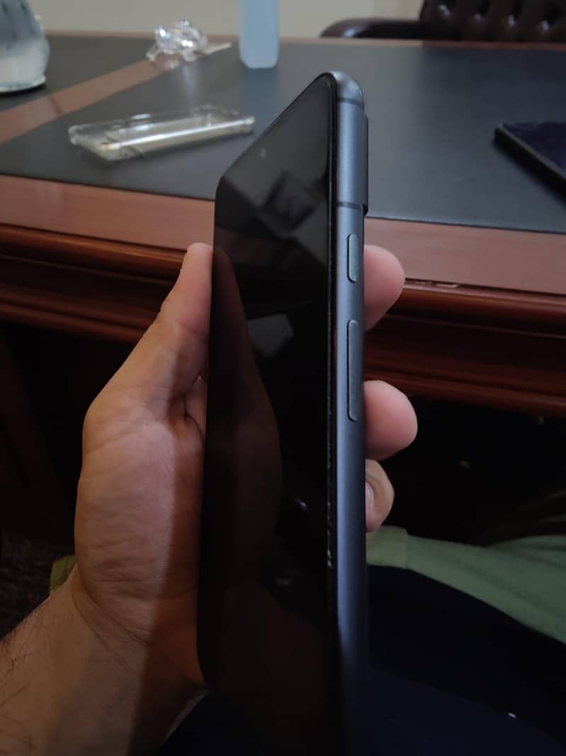 Google Pixel 8 5