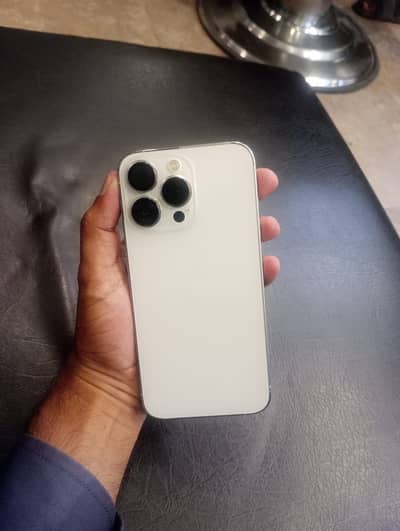 Apple iPhone 13 Pro