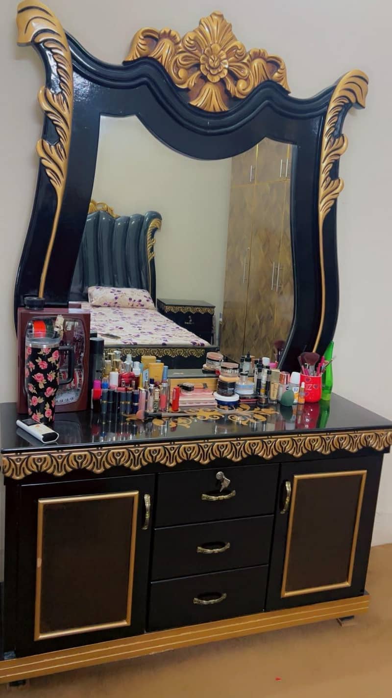 Black bed set 5