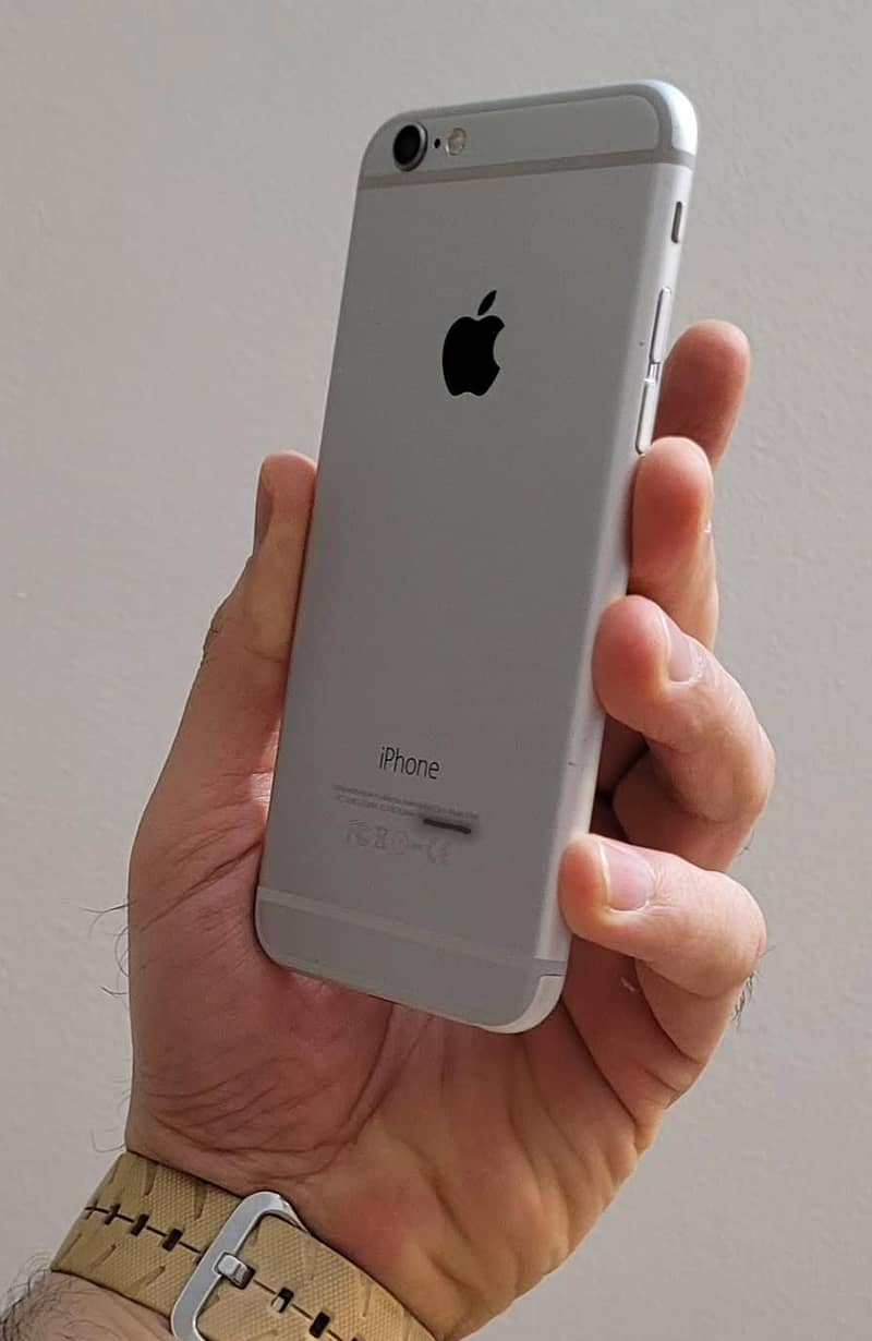 Apple iPhone 6 4