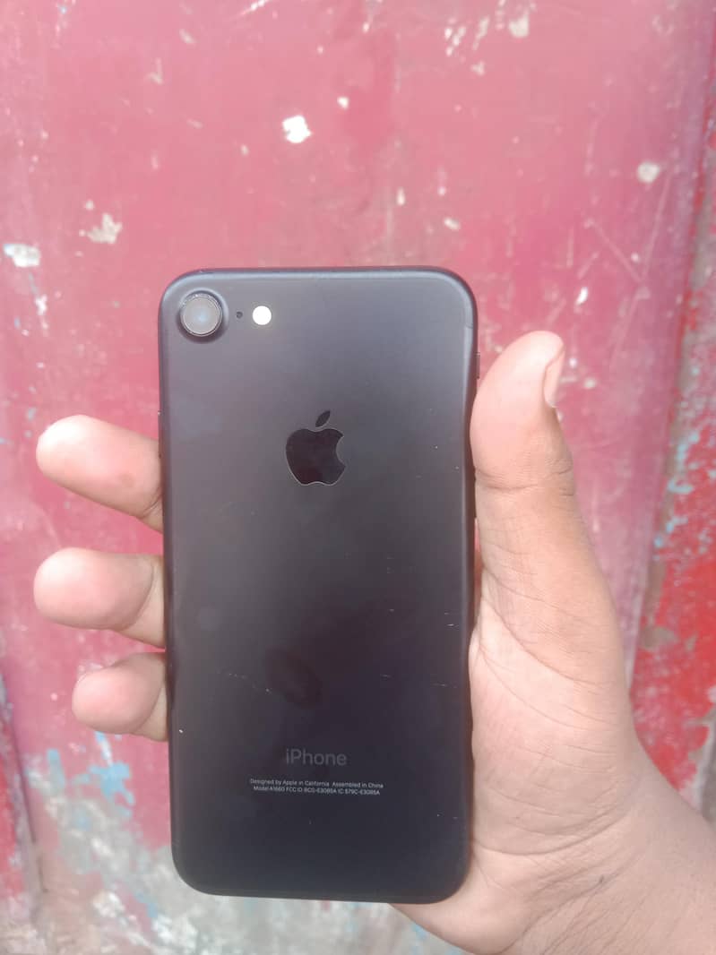 Apple iPhone 7 Plus 3