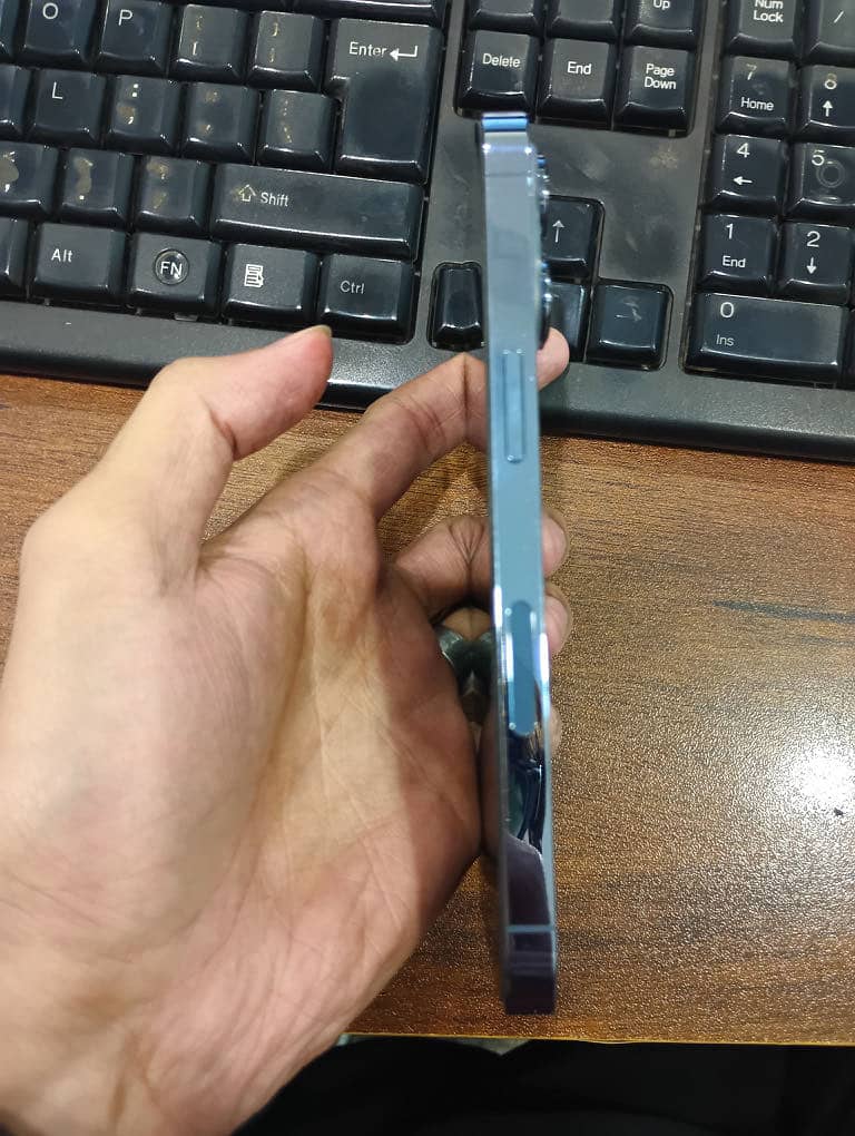 IPHONE 13 PRO 2
