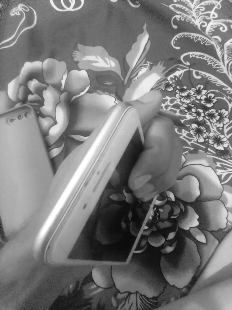 Apple iPhone 8 Plus 5