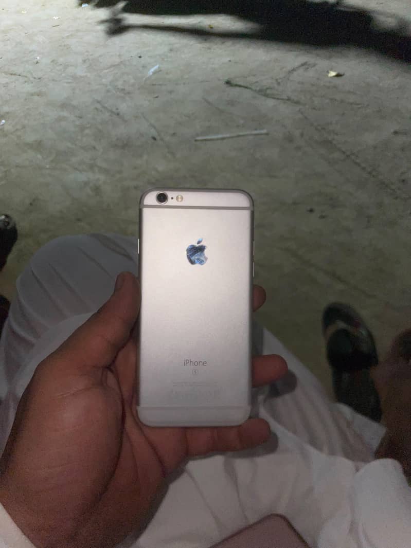 Apple iPhone 6S 0