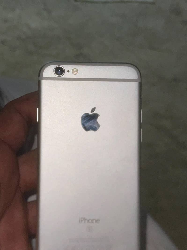 Apple iPhone 6S 1