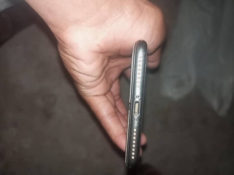 Apple iPhone 8 Plus 3