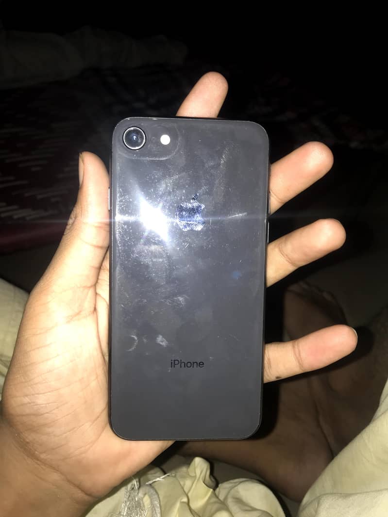 Apple iPhone 8 2