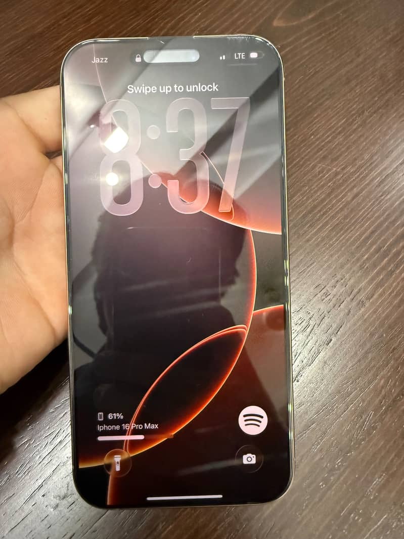 Apple iPhone 16 Pro Max 5