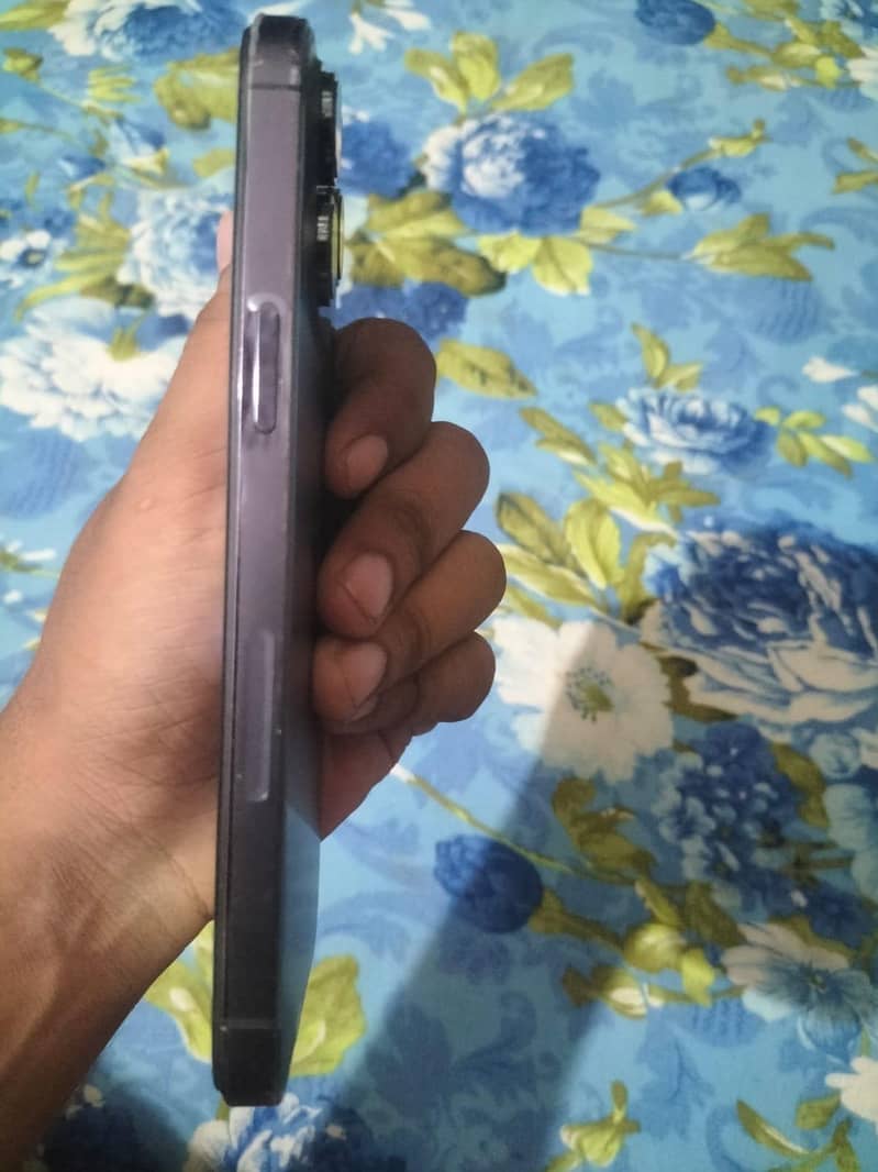 iphone 14 pro max 3