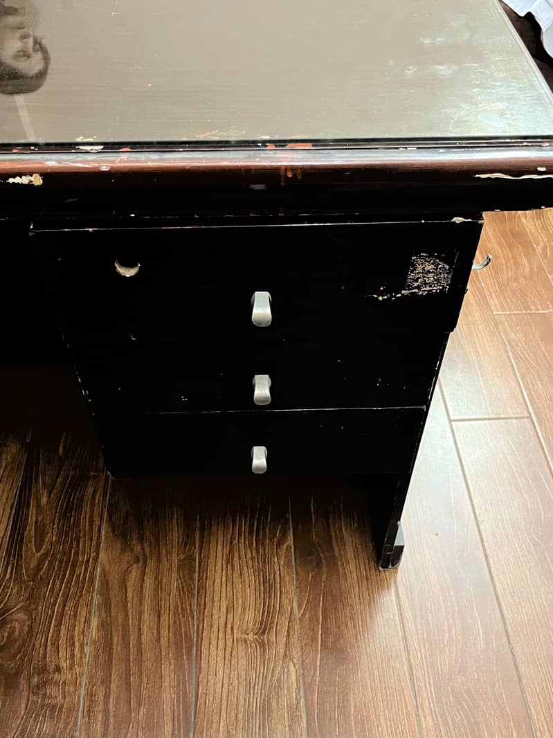 OFFICE TABLE FULL SIZE 6